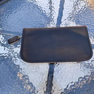 Rare Vintage Coach NYC Clutch Classic Black HTF